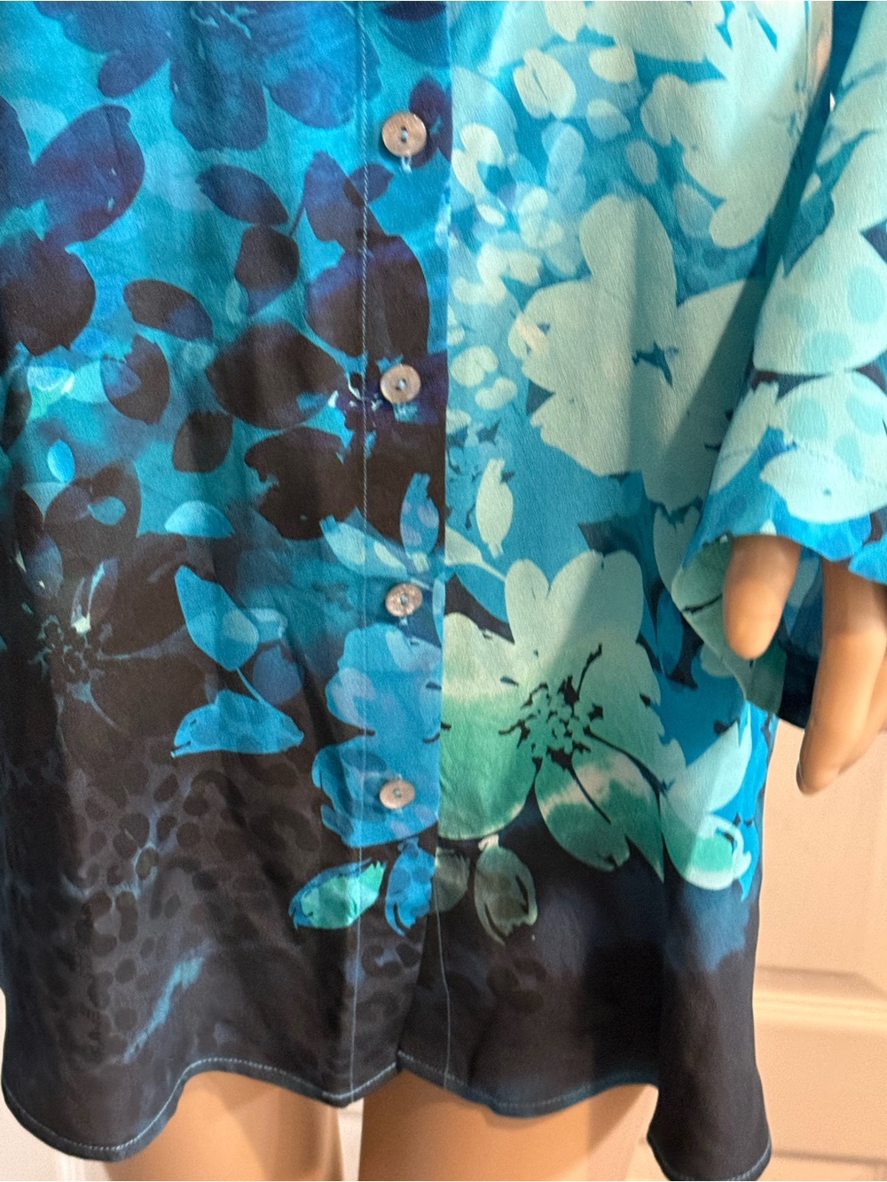 Soft Surroundings Womens Tunic Top Blouse L Blue Silk Jolene Watercolor - Picture 7 of 16
